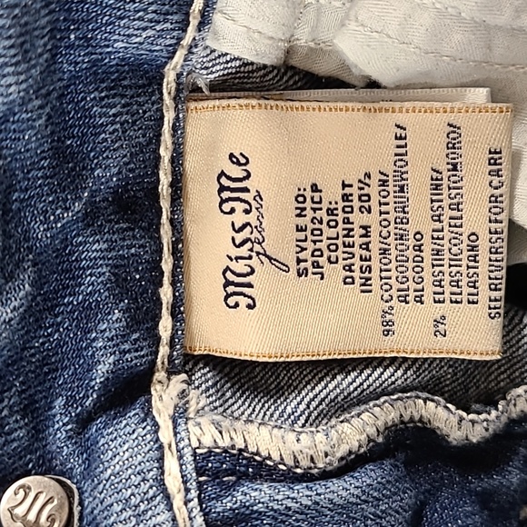 MISS ME VINTAGE JEANS SHORTS WOMEN'S 28x19 BLUE IRENE CAPRI DISTRESSED DENIM - Picture 7 of 8